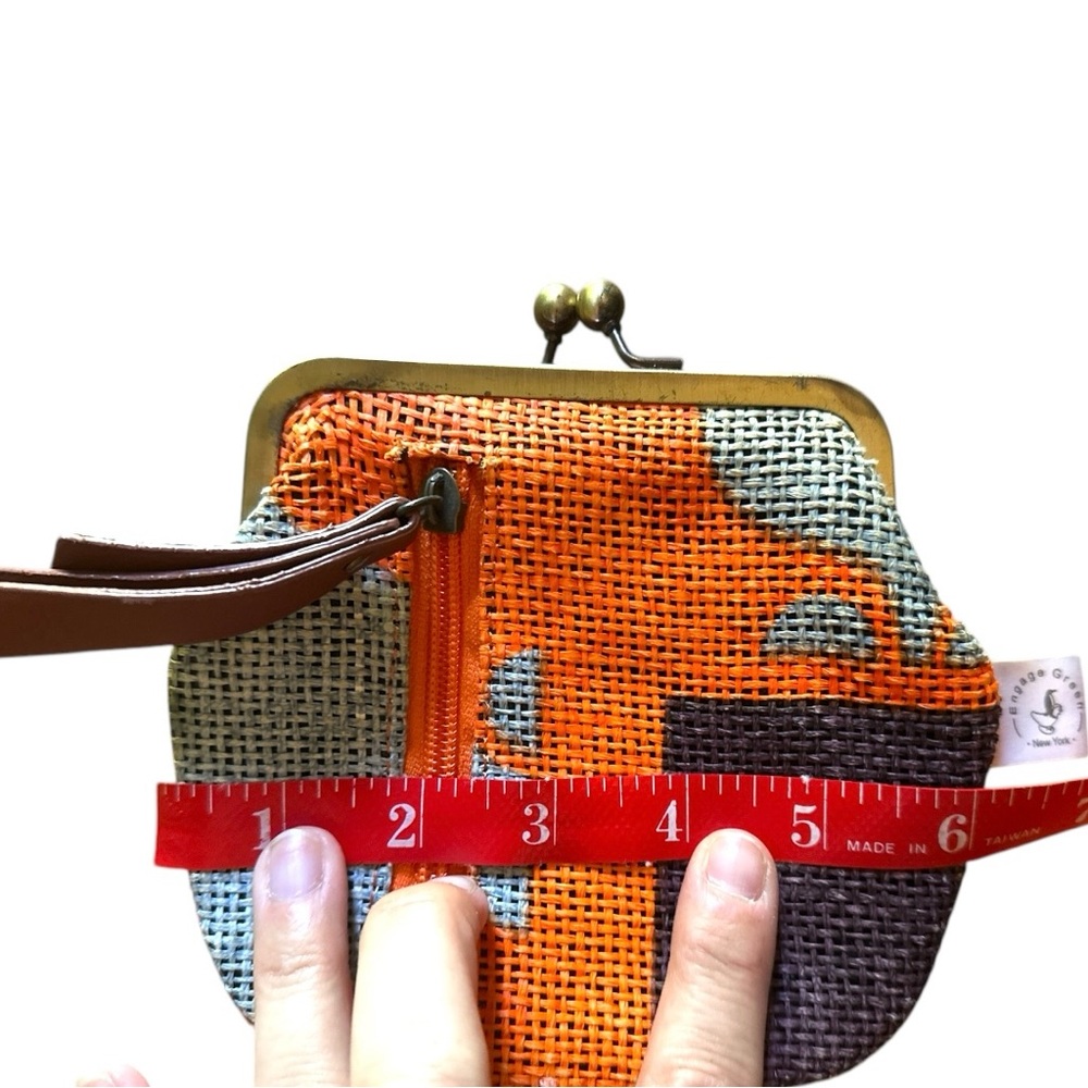 Engage Green NY Recycled Woven Paper Kisslock Framed Wristlet Bag Retired Color - Picture 7 of 7